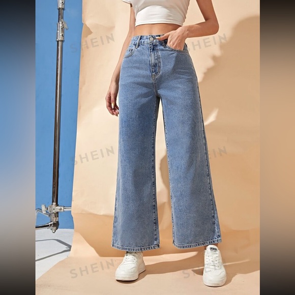 High Waist Wide Leg Straight Jeans - Picture 3 of 7
